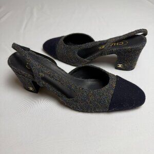 Chanel | Size 38.5, US 8.5 | Grey & Navy Tweed Slingback Pumps | ($1,125)